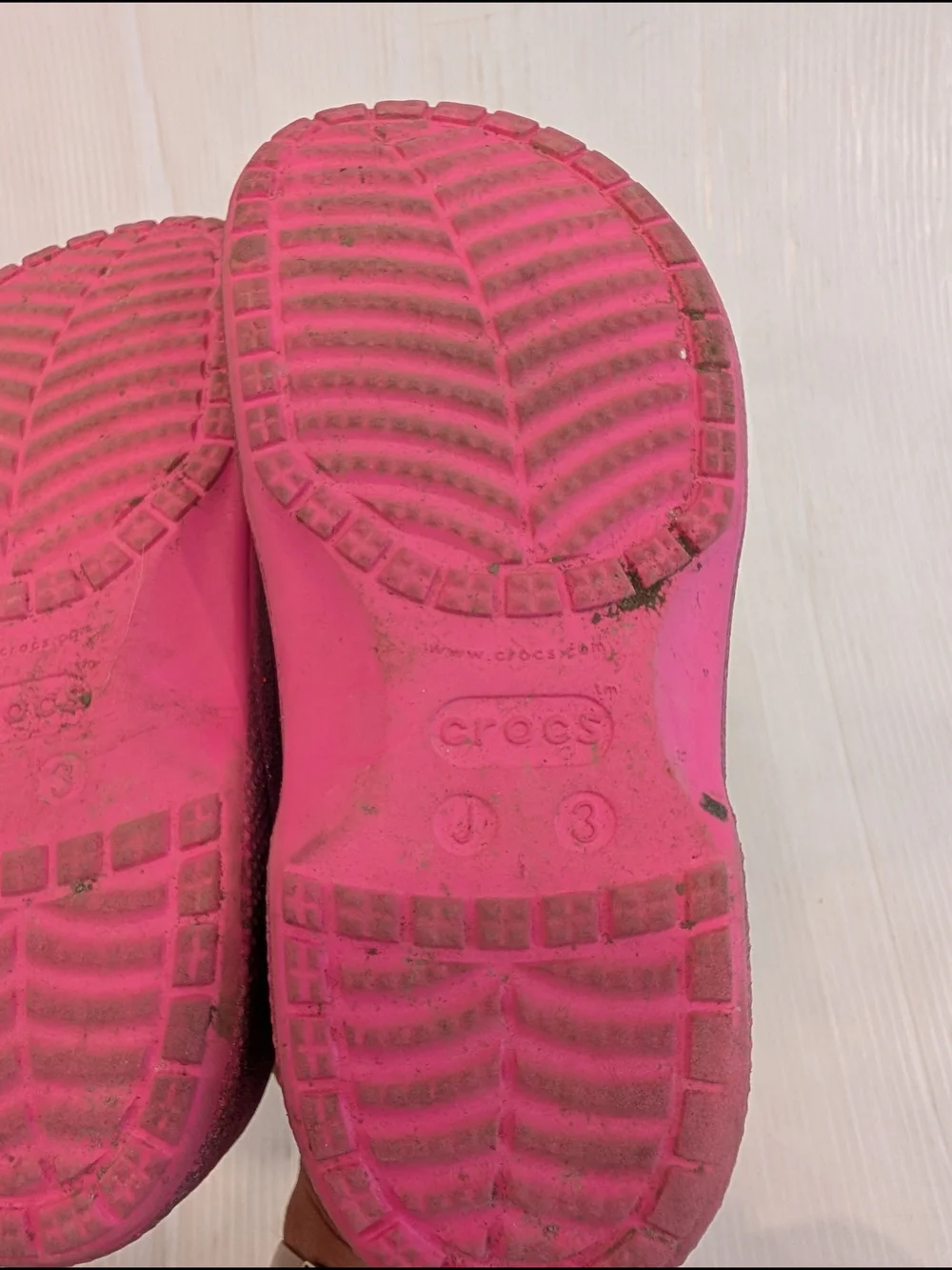 CROCS Girls Pink Glitter Fleece-Lined Clogs Size 3